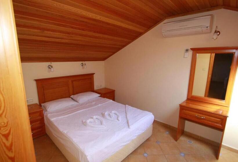Апартаменты 4 Спальни, Sea Breeze Hotel And Apartments