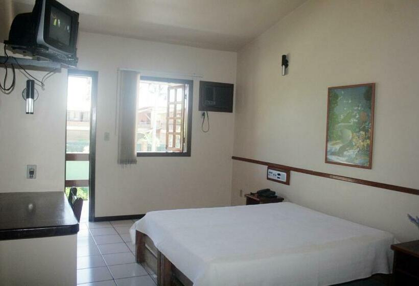 Quarto Triplo Estandar, Taperapuan Praia