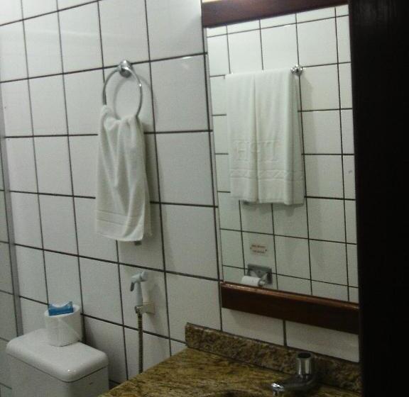 Quarto Quádruplo Estandar, Taperapuan Praia
