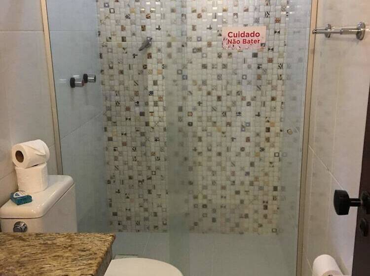 Quarto Estandar, Taperapuan Praia