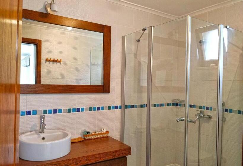 Family Suite, Zephyros