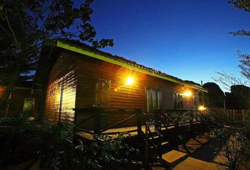 Номер Deluxe, Pp Red Tuna Hut