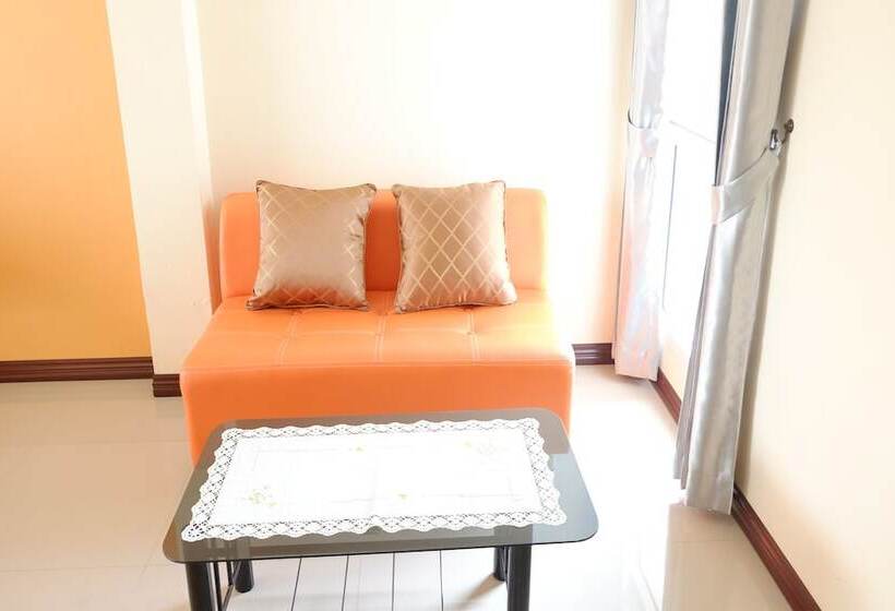 اتاق لوکس با بالکن, Chinda Boutique