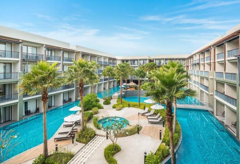 Семейный Номер Вид на Бассейн, Le Meridien Khao Lak Resort & Spa