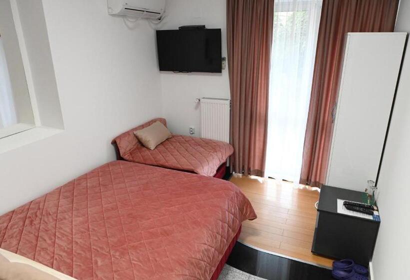 اتاق استاندارد یک نفره, Apartments Imper   Imd