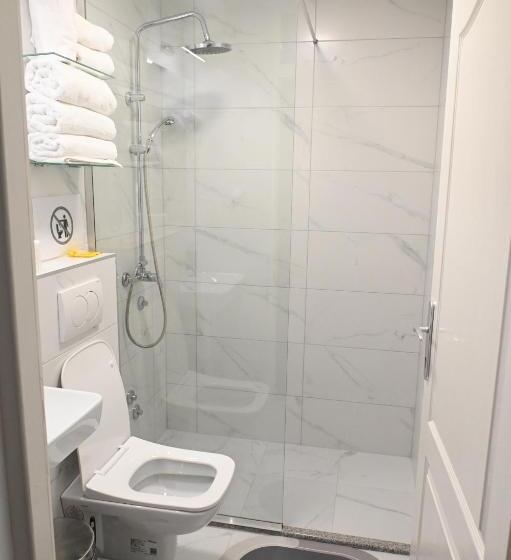اتاق استاندارد سه نفره, Apartments Imper   Imd