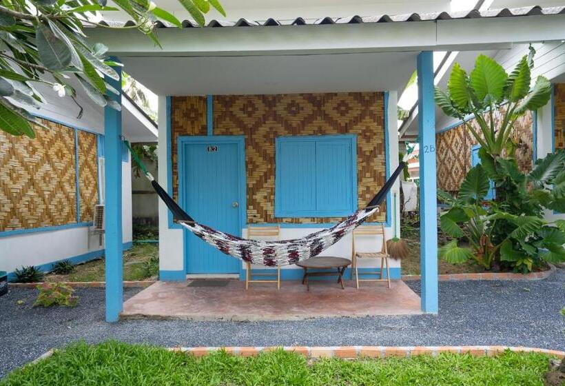 Бунгало Стандарт, Isara Lanta Beach Resort