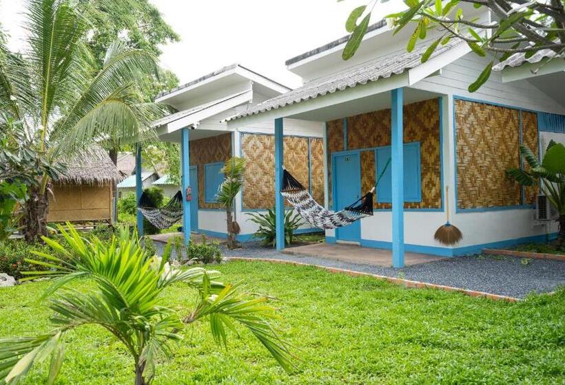 Бунгало Стандарт, Isara Lanta Beach Resort