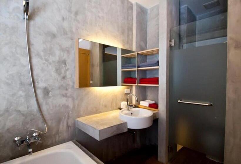 اتاق سوپریور سه تخته, The Now Hotel   Sha Extra Plus