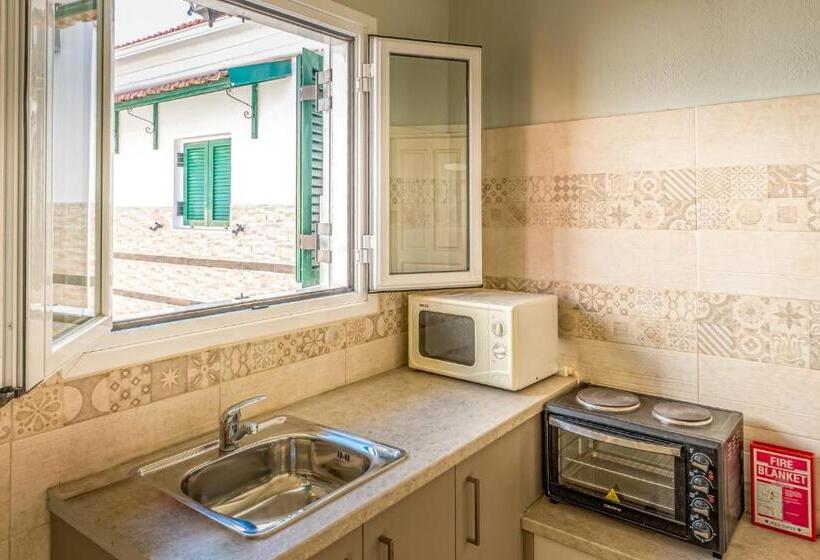 침실 1개 디럭스 아파트, Chandris Apartments