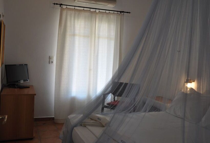 Четырехместный Номер Стандарт, Quartano Suites By Heliessa, Adults Only