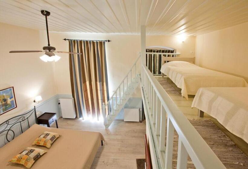Quarto Familiar, Omorfi Poli