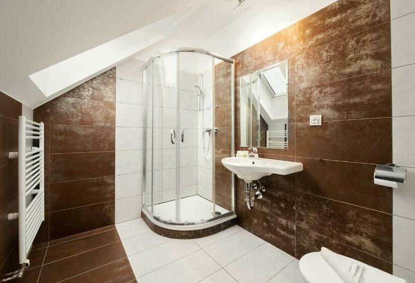 Номер Стандарт, Wine & Wellness Hotel Besední Dům