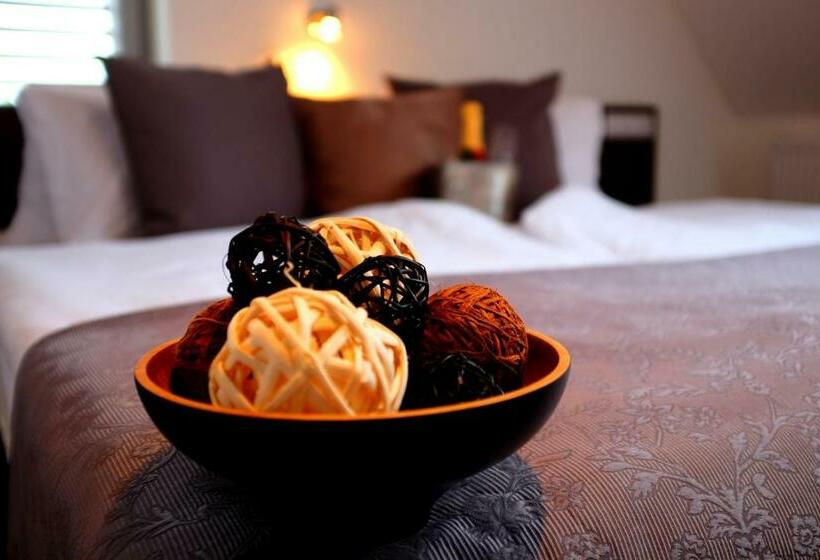 Номер Стандарт, Wine & Wellness Hotel Besední Dům