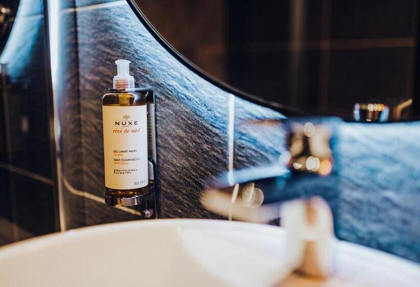 Четырехместный Номер Deluxe, Wine & Wellness Hotel Besední Dům