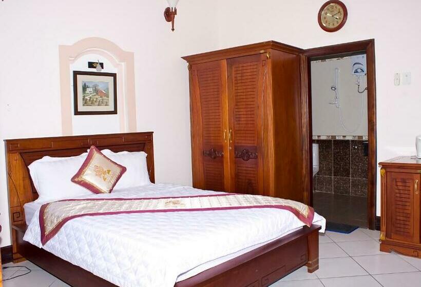 اتاق سوپریور با چشم‌انداز باغ, Gold Rooster Resort