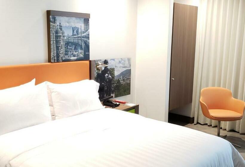 适合残疾人使用的标准间, Hampton By Hilton Medellin