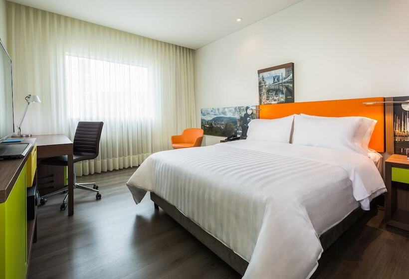 标准间, Hampton By Hilton Medellin