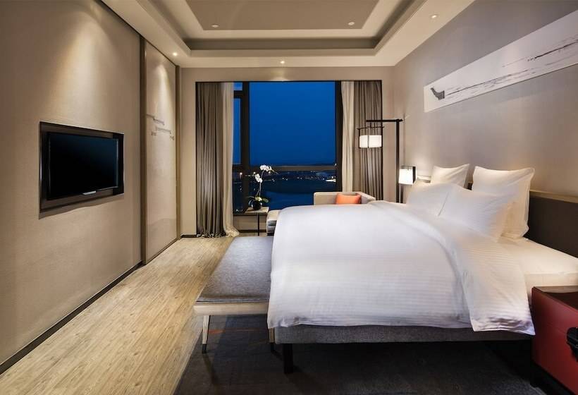 Номер Deluxe Вид на Озеро, Pullman Hefei Sunac