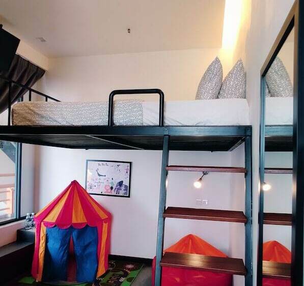 Номер Стандарт, Roomies Suites