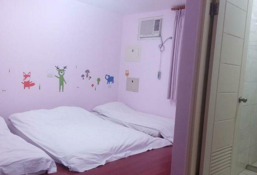اتاق خانوادگی, Dragon House B&b