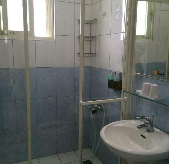 اتاق استاندارد, Dragon House B&b