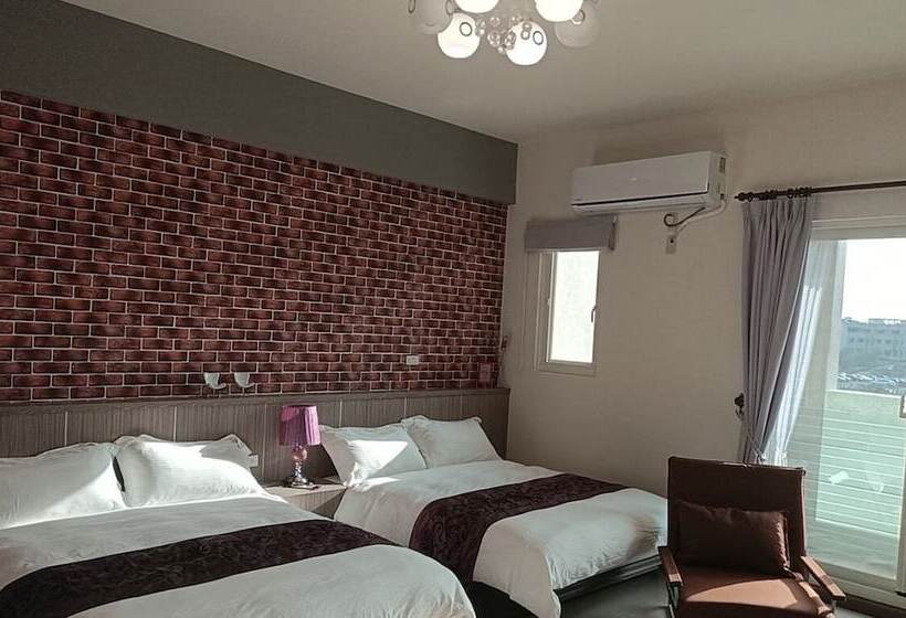 اتاق استاندارد چهار تخته, Happy Life B&b