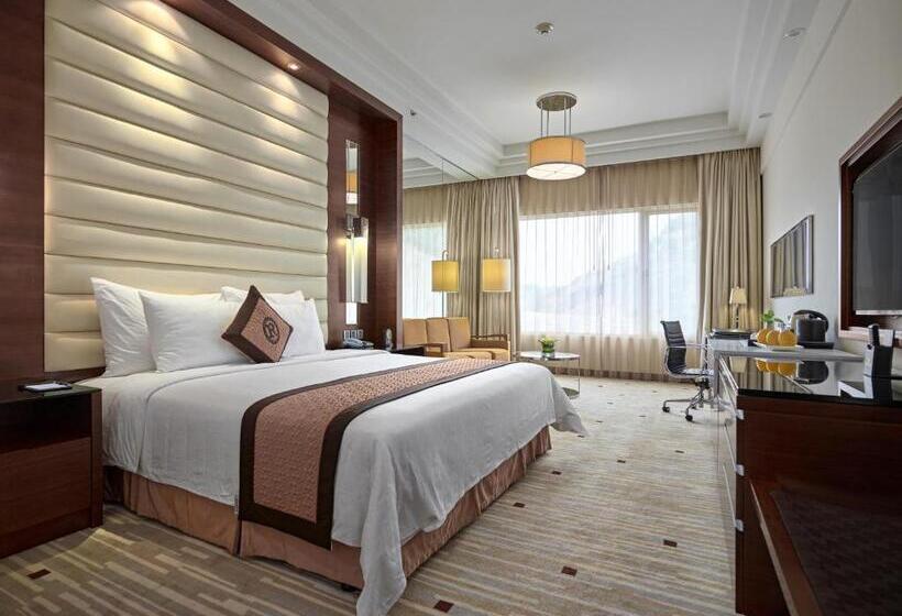 اتاق سوپریور با چشم‌انداز, Royal Halong