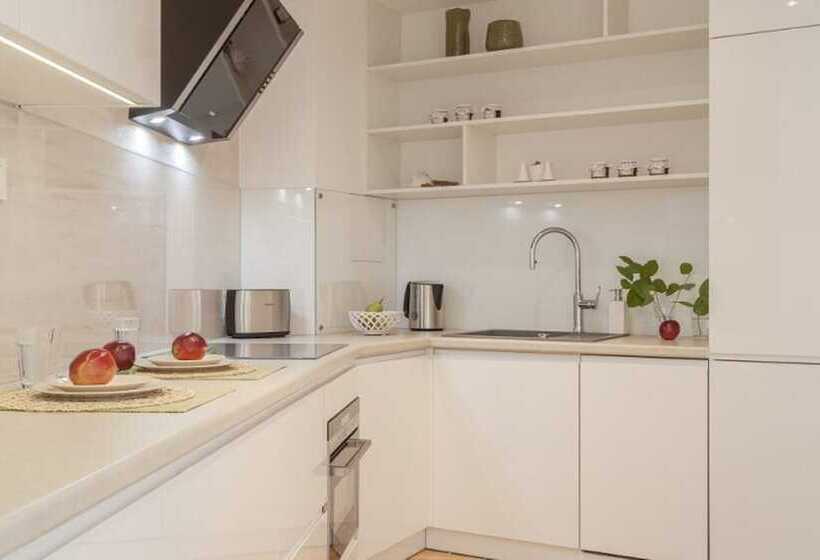 Апартаменты 1 Спальня, Absynt Apartments Old Town Deluxe