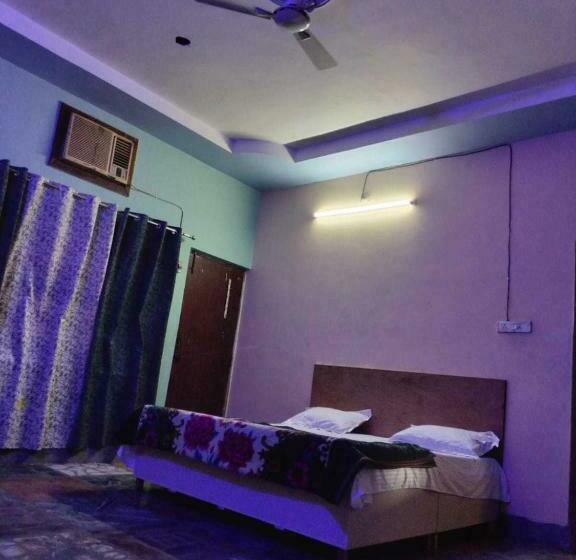 Трехместный Номер Классика, Oyo Hotel Blue Star