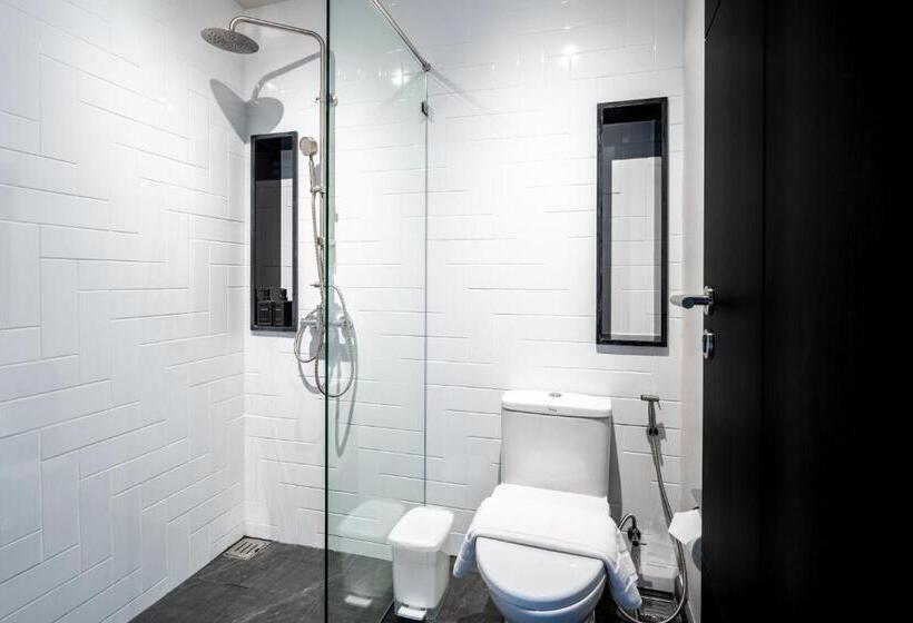 디럭스 트리플 룸, Newly Opened   Blu Monkey Hub And Hotel Krabi Town