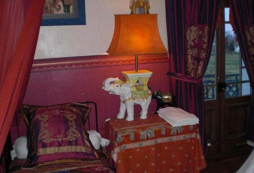 Номер Стандарт Трехместный, Chambres D Hotes La Maison Bleue