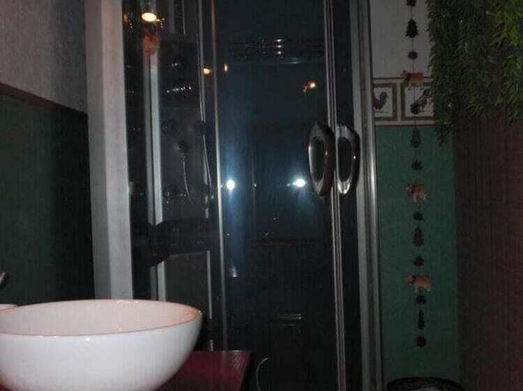 Четырехместный Номер Стандарт, Chambres D Hotes La Maison Bleue