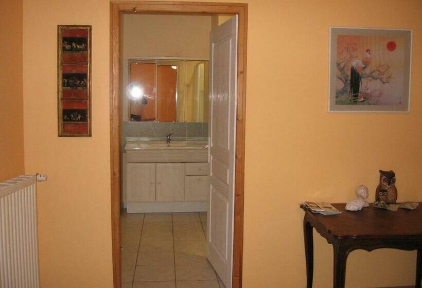 Номер Стандарт, Chez Robert Et Catherine