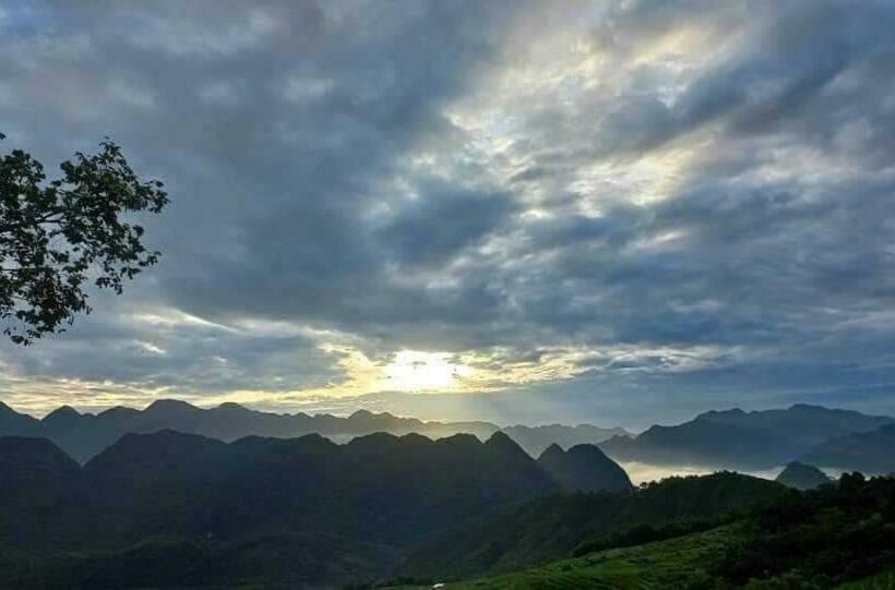 تختخواب در اتاق مشترک, Homestay Khánh đang