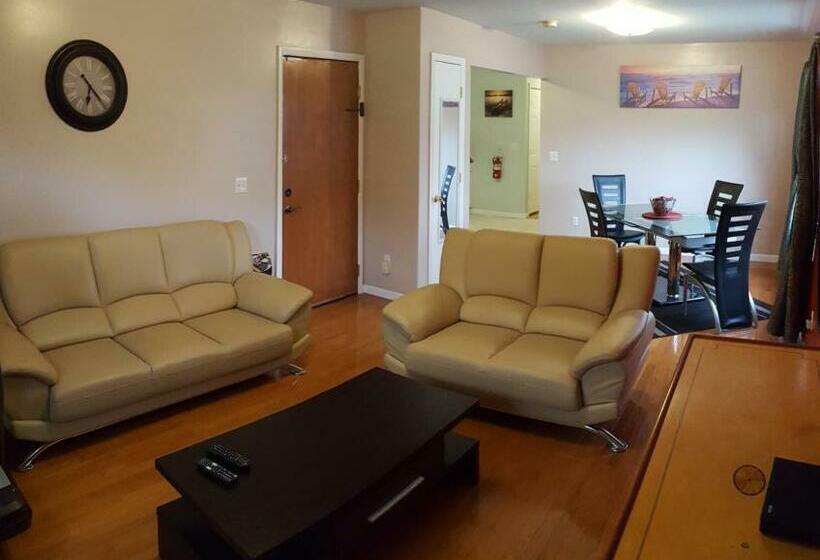 Номер Стандарт, 500 Estates Llc