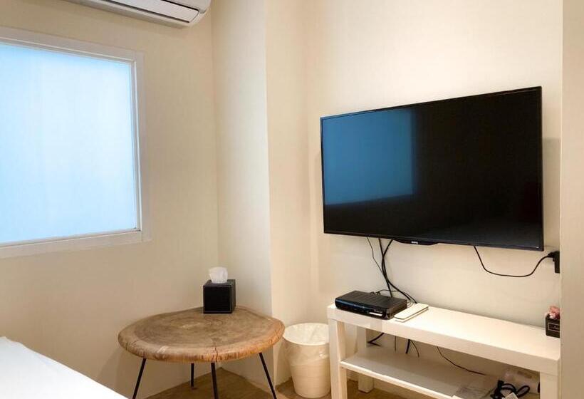 اتاق استاندارد یک نفره, 4plus Hostel
