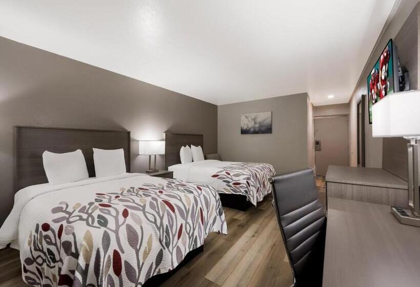 Номер Deluxe, Red Roof Inn Madisonville