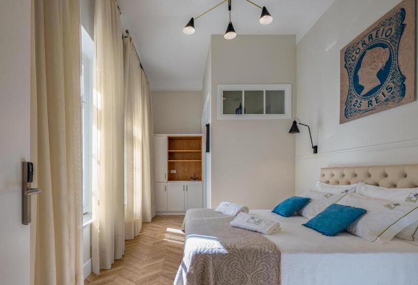 Номер Deluxe, Casa Dos Correios