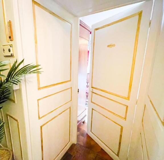 Стандартный Номер Кровать Кинг, Chateau Bourgeoisie