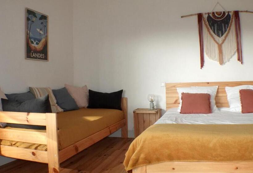 Трехместный Номер Стандарт Вид на Сад, La Villa Des 3 Pins