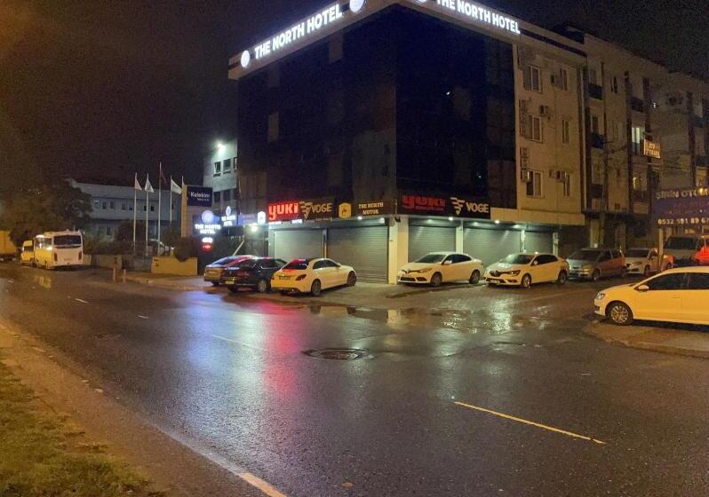 اتاق لوکس با تخت بزرگ, The North
