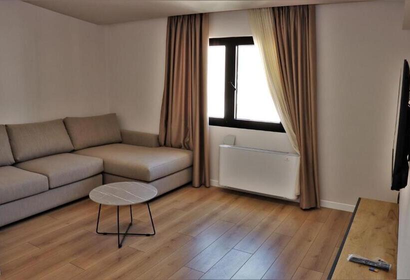 패밀리 스위트, Relax Inn Hotel Durres