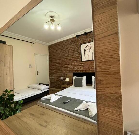 Четырехместный Номер Стандарт, Taksim Nikea Suites 80