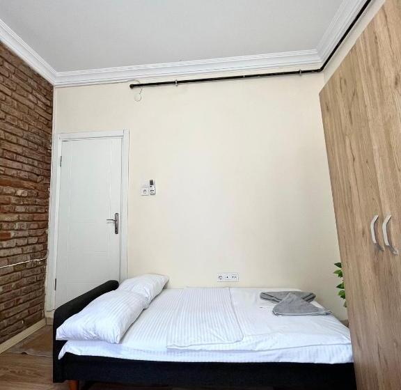 Четырехместный Номер Стандарт, Taksim Nikea Suites 80