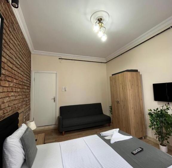Четырехместный Номер Стандарт, Taksim Nikea Suites 80