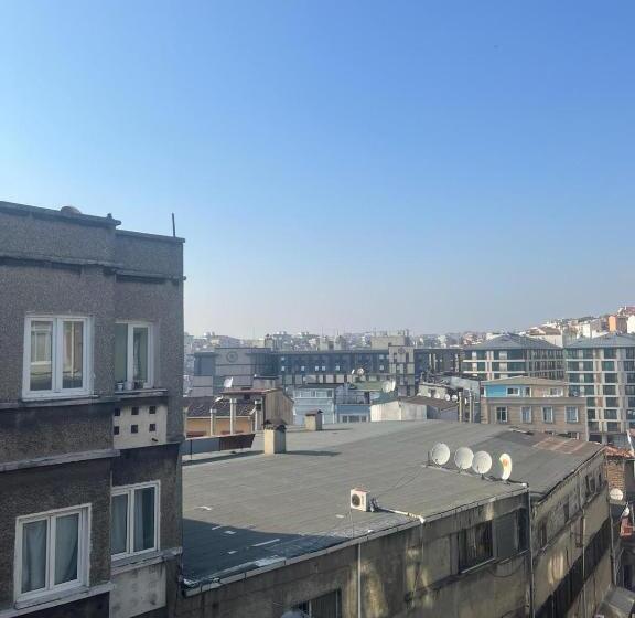 Четырехместный Номер Стандарт, Taksim Nikea Suites 80