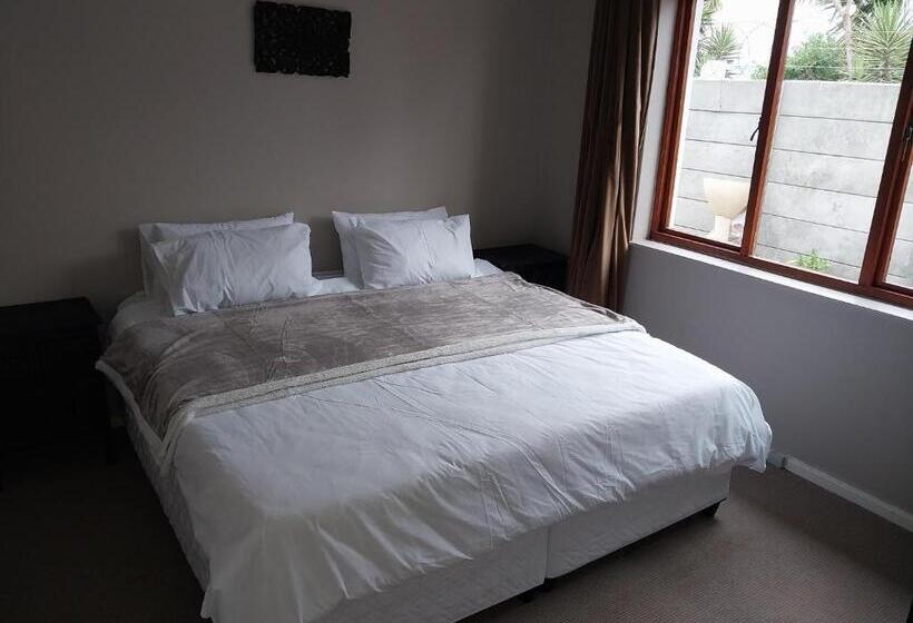 Номер Стандарт, Serenity Shores Backpackers
