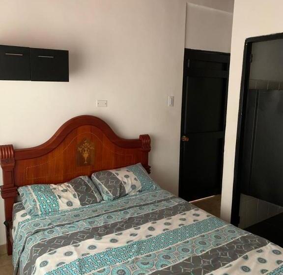 Трехместный Номер Superior, Hostal Monarca