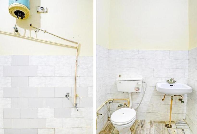 Трехместный Номер Классика, Oyo Hotel Friday S